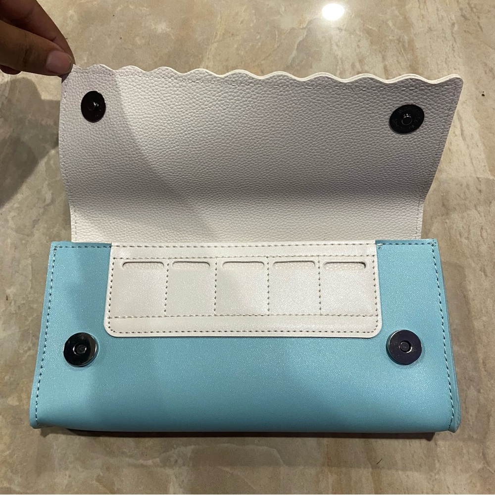 Animal Crossing White and Blue Print Nintendo switch case - Picture 2 of 5